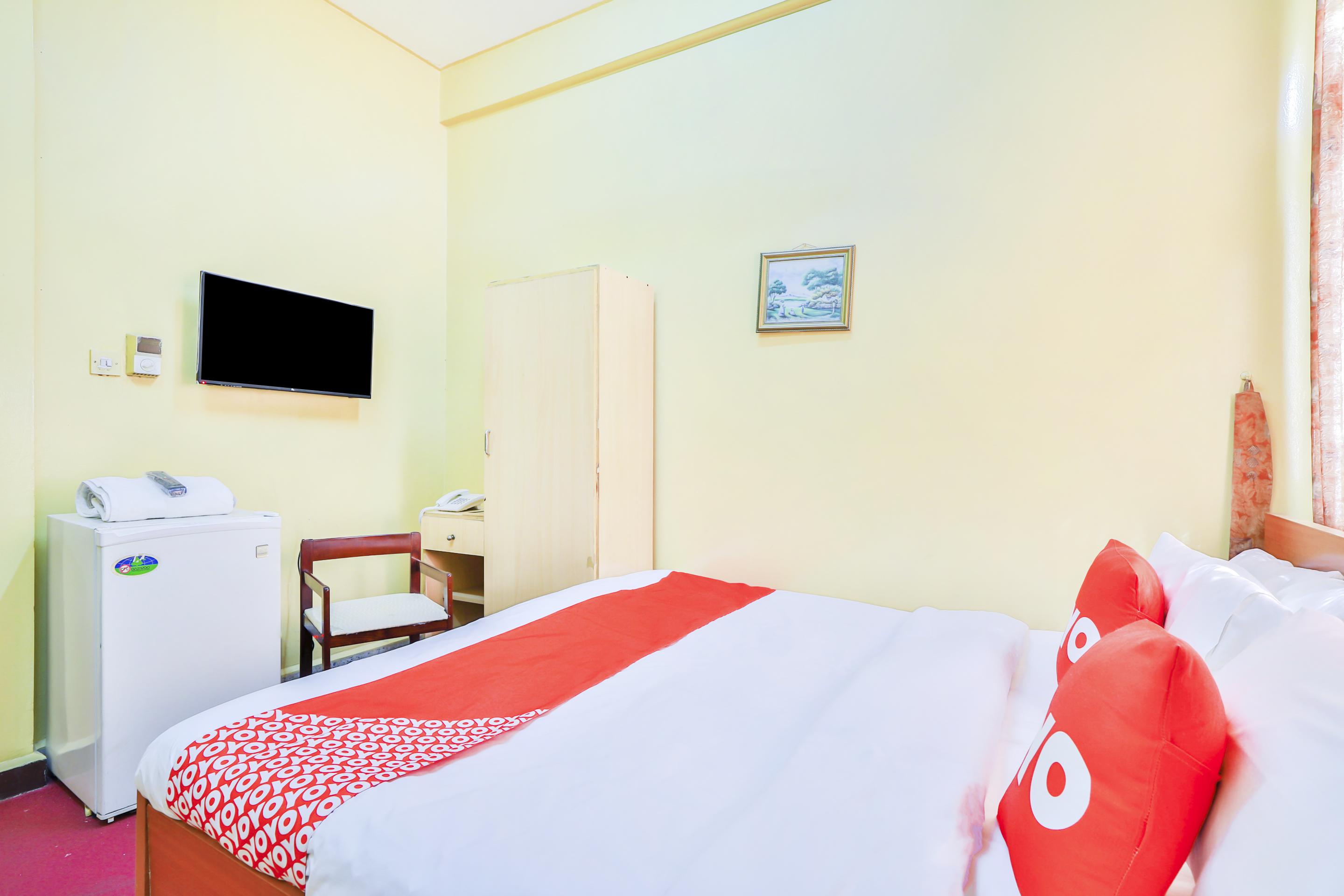 Oyo 393 Al Wehda Hotel Дубай Екстериор снимка