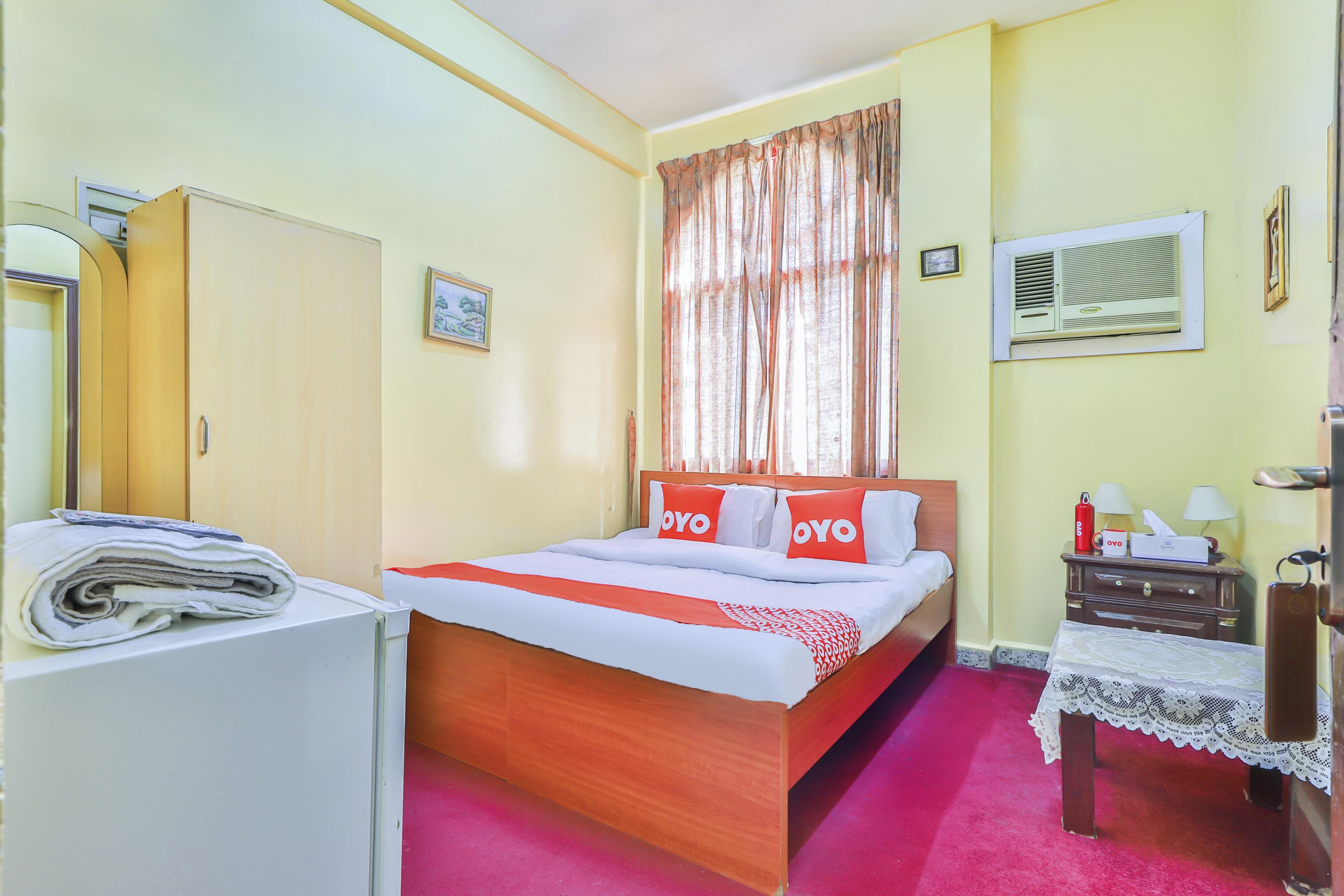 Oyo 393 Al Wehda Hotel Дубай Екстериор снимка