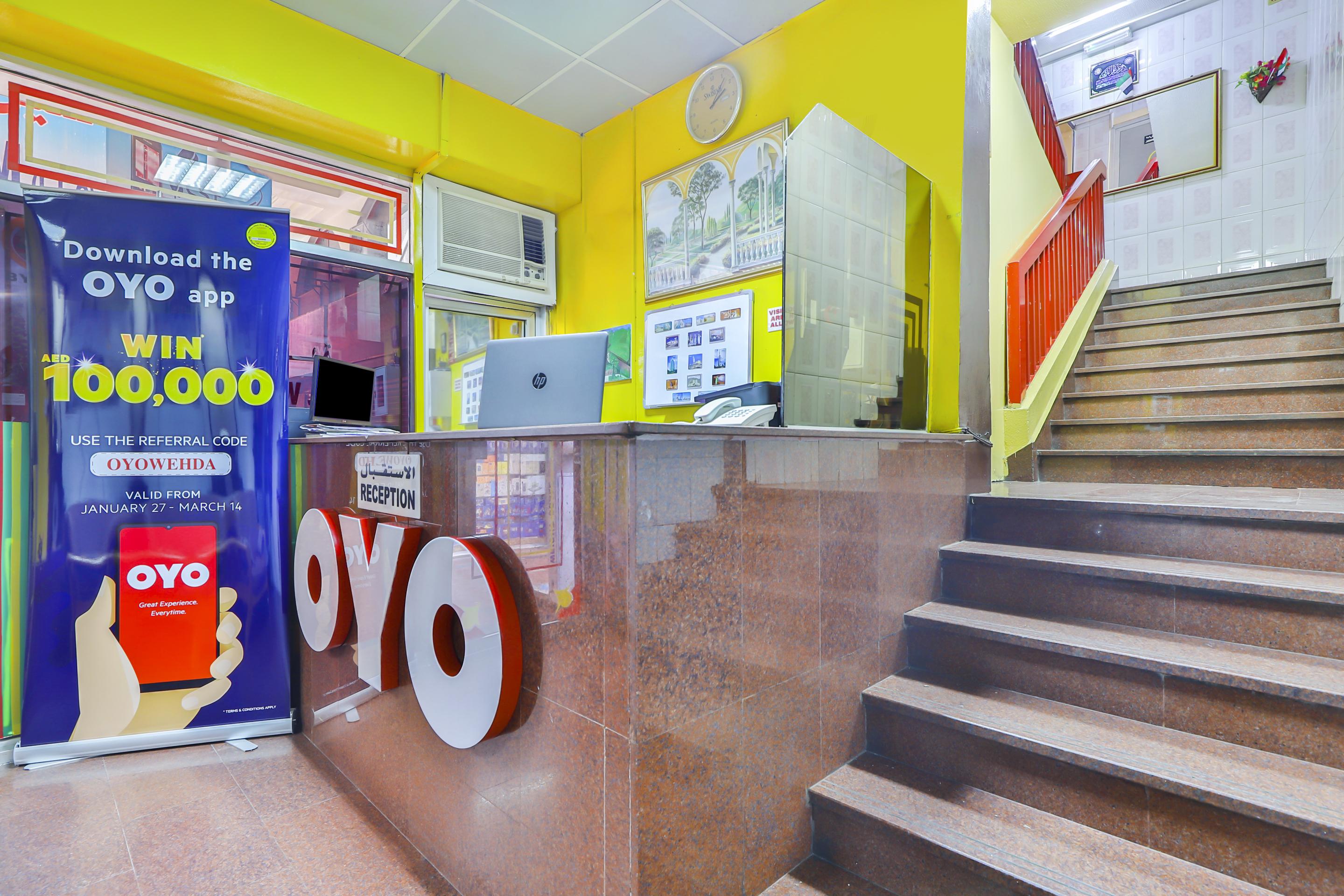 Oyo 393 Al Wehda Hotel Дубай Екстериор снимка